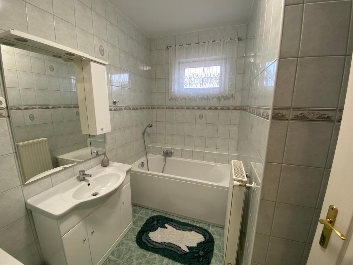 Appartamento Sárga-Kék ház Vonyarcvashegy Esterno foto